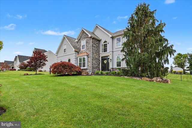144 FOX RUN DR, Collegeville, PA 19426