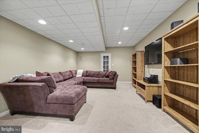 144 FOX RUN DR, Collegeville, PA 19426