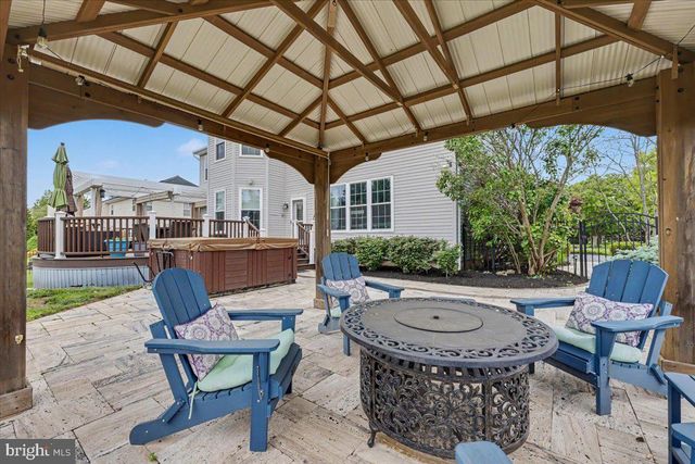 144 FOX RUN DR, Collegeville, PA 19426