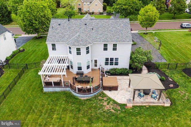 144 FOX RUN DR, Collegeville, PA 19426