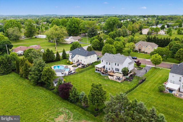 144 FOX RUN DR, Collegeville, PA 19426