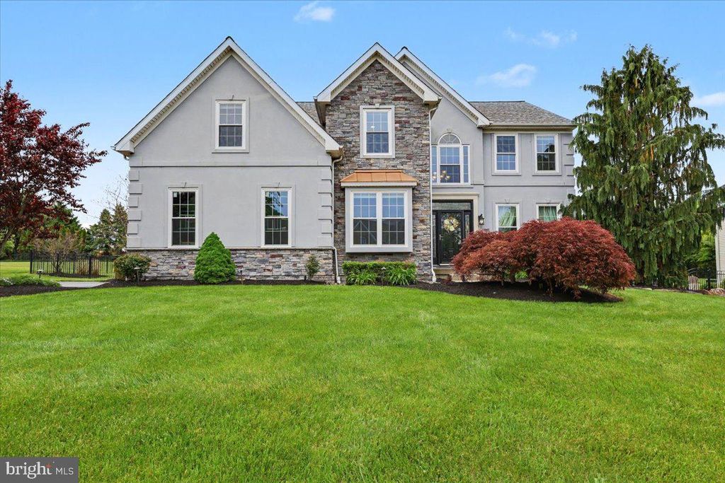144 FOX RUN DR, Collegeville, PA 19426