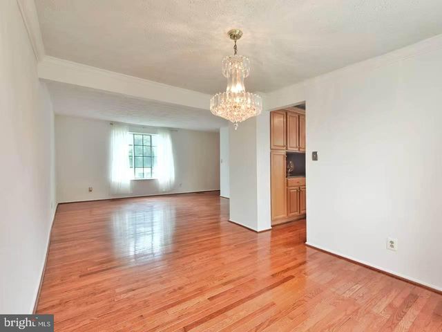 1705 WHITEWOOD LN, Herndon, VA 20170