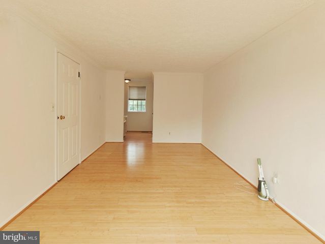 1705 WHITEWOOD LN, Herndon, VA 20170