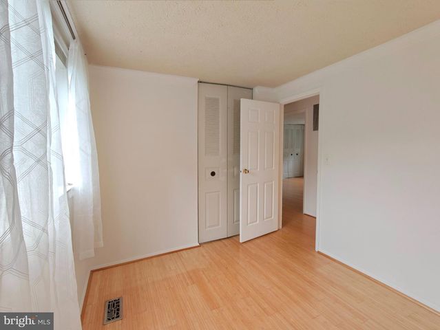 1705 WHITEWOOD LN, Herndon, VA 20170