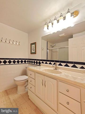 1705 WHITEWOOD LN, Herndon, VA 20170