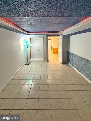 1705 WHITEWOOD LN, Herndon, VA 20170