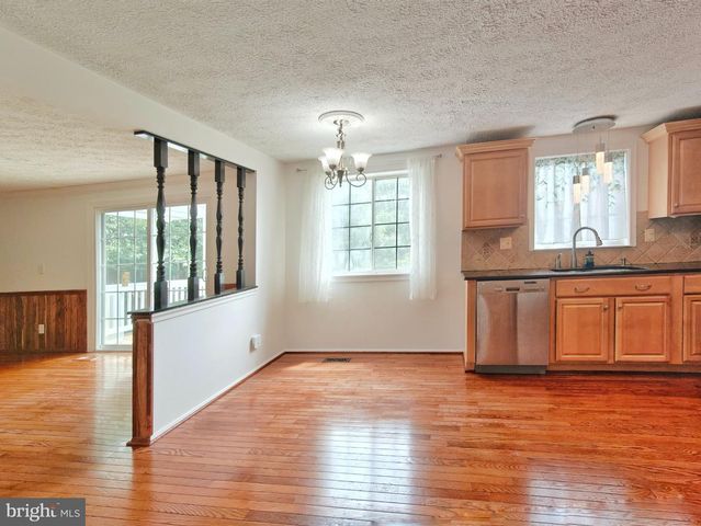 1705 WHITEWOOD LN, Herndon, VA 20170
