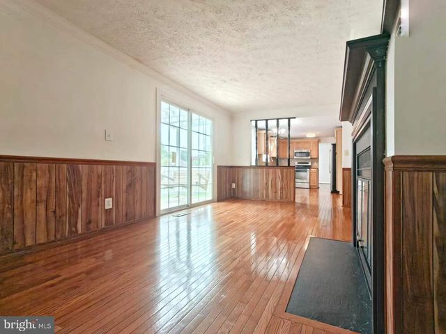 1705 WHITEWOOD LN, Herndon, VA 20170