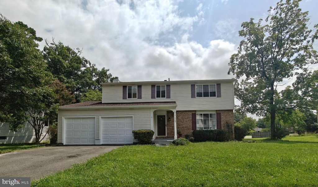1705 WHITEWOOD LN, Herndon, VA 20170