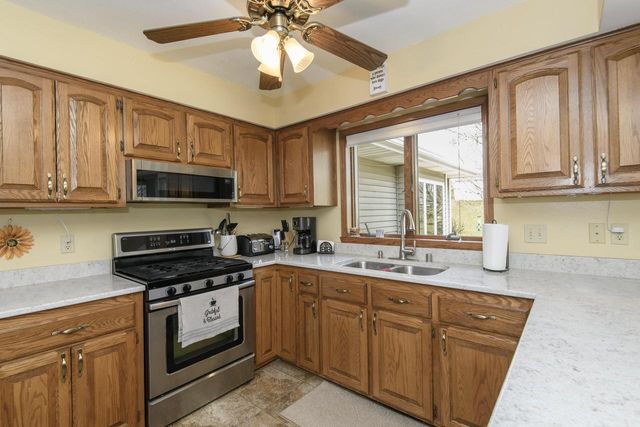 68 E Prospect STREET, Hartford, WI 53027