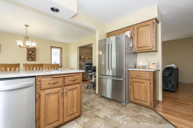 68 E Prospect STREET, Hartford, WI 53027