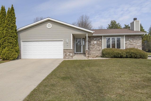 68 E Prospect STREET, Hartford, WI 53027