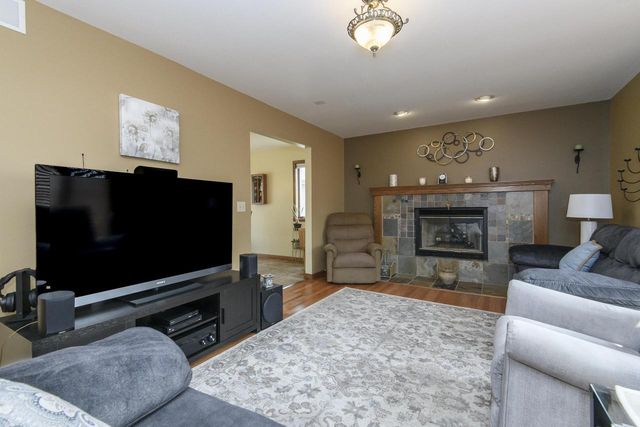 68 E Prospect STREET, Hartford, WI 53027