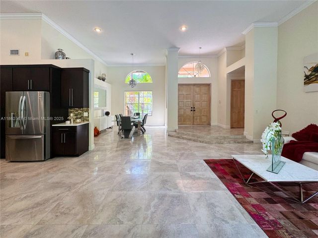 375 Sabal Way, Weston, FL 33326