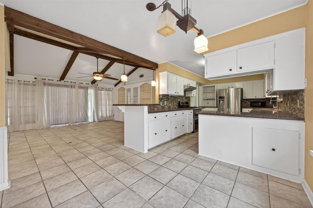 1701 Mistletoe Lane, Houston, TX 77339