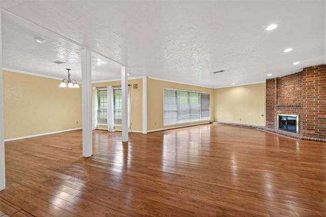 1701 Mistletoe Lane, Houston, TX 77339