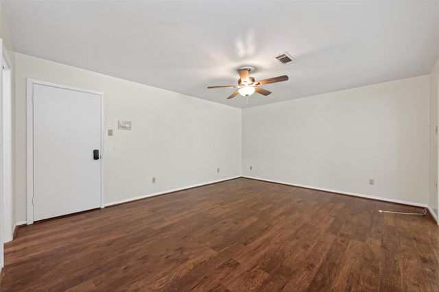 1701 Mistletoe Lane, Houston, TX 77339