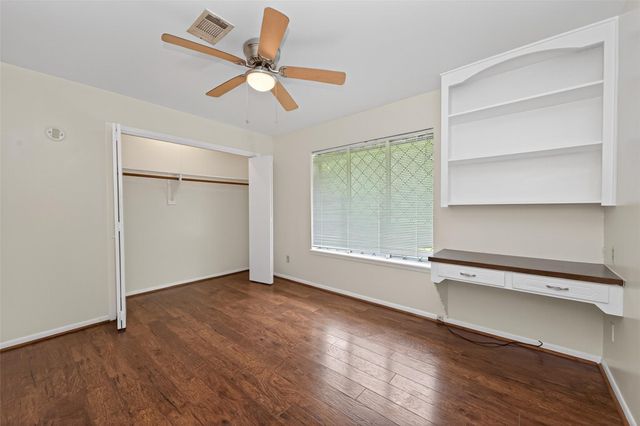 1701 Mistletoe Lane, Houston, TX 77339