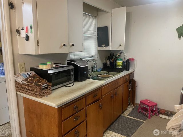 3701 SW 105th Street, Seattle, WA 98146