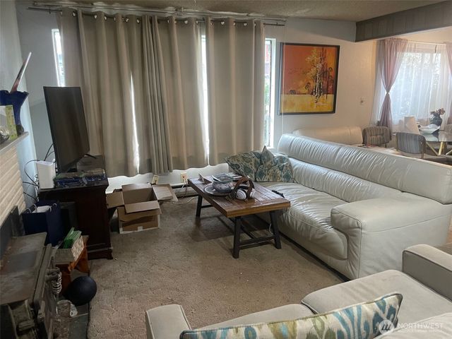 3701 SW 105th Street, Seattle, WA 98146