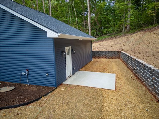 400 Hickory Trail, Westminster, SC 29693