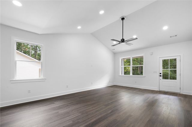 400 Hickory Trail, Westminster, SC 29693