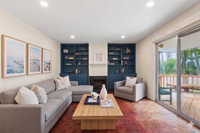 25 Sherwood Drive, Larchmont, NY 10538