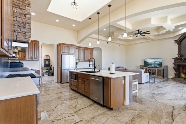 6734 Milpa Alta Road NE, Rio Rancho, NM 87144