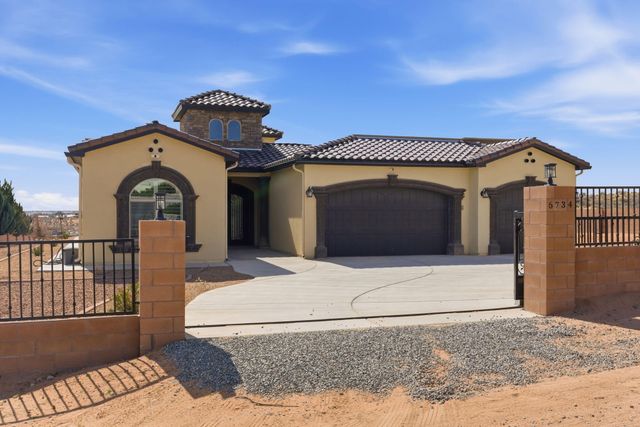 6734 Milpa Alta Road NE, Rio Rancho, NM 87144