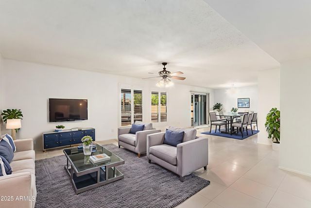 9714 E COCHISE Place, Sun Lakes, AZ 85248