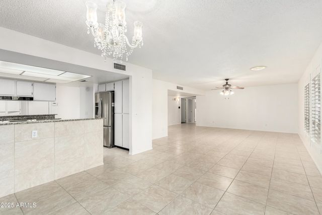 9714 E COCHISE Place, Sun Lakes, AZ 85248