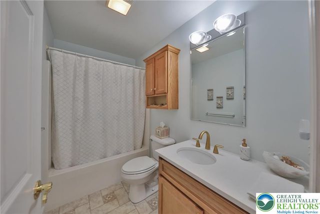 742 Biltmore Avenue, Easton, PA 18040