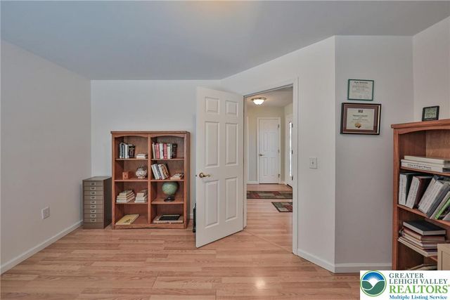 742 Biltmore Avenue, Easton, PA 18040