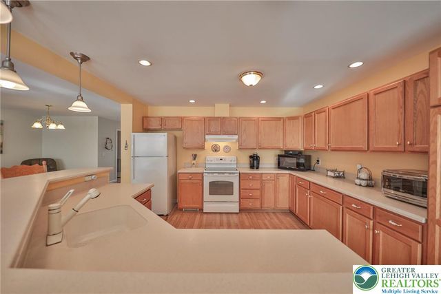 742 Biltmore Avenue, Easton, PA 18040