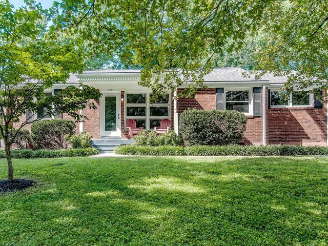 202 Pleasant Dr, Columbia, TN 38401