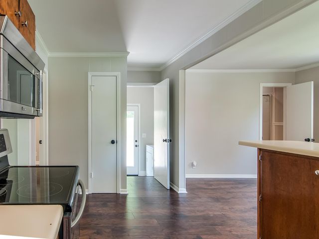 202 Pleasant Dr, Columbia, TN 38401