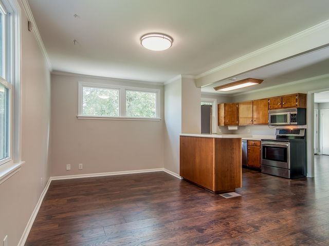 202 Pleasant Dr, Columbia, TN 38401