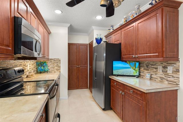 10145 W Atlantic Blvd L3, Coral Springs, FL 33071