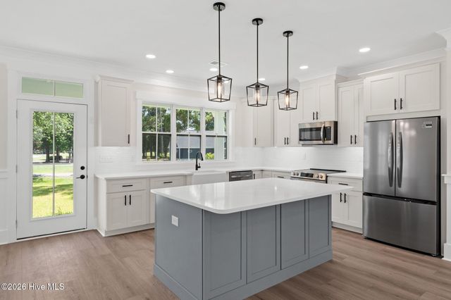 1686 E Magnolia Court SW, Ocean Isle Beach, NC 28469