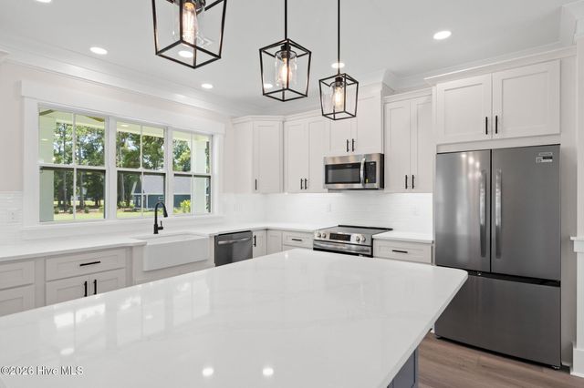 1686 E Magnolia Court SW, Ocean Isle Beach, NC 28469