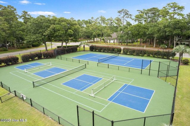 1686 E Magnolia Court SW, Ocean Isle Beach, NC 28469