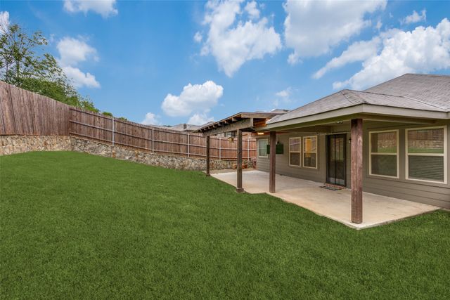 10832 Live Oak Creek Drive, Fort Worth, TX 76108