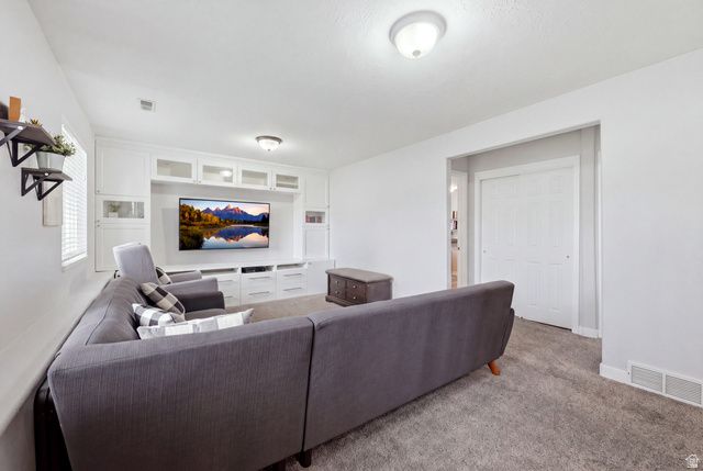 42 COUNTRY BEND RD, Farmington, UT 84025
