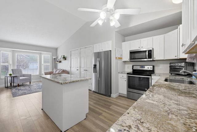 42 COUNTRY BEND RD, Farmington, UT 84025