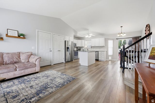 42 COUNTRY BEND RD, Farmington, UT 84025
