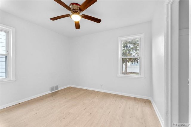 2146 University Avenue, Lincoln Park, MI 48146