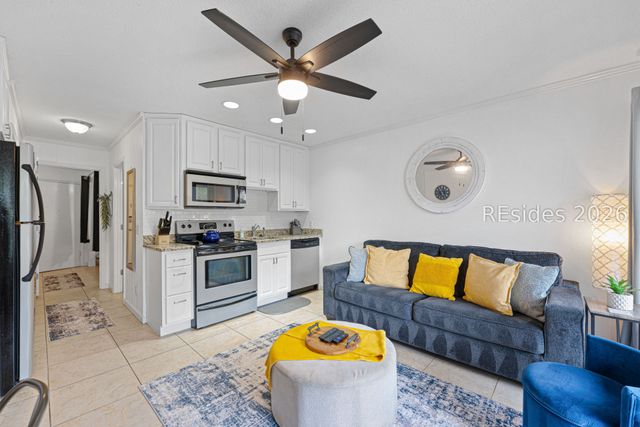 23 S Forest Beach Dr Apt 108, Hilton Head Island, SC 29928