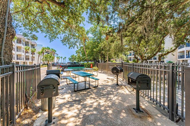 23 S Forest Beach Dr Apt 108, Hilton Head Island, SC 29928