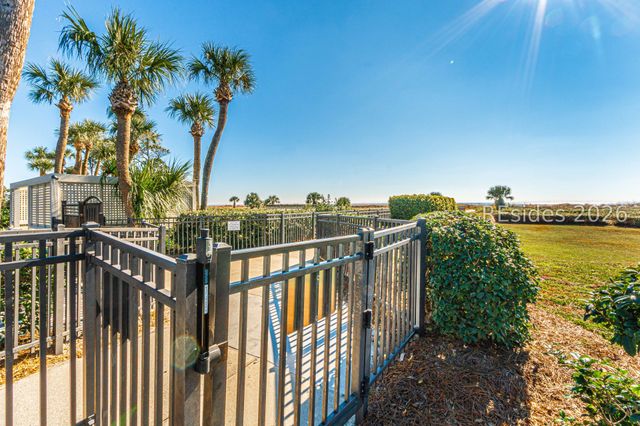 23 S Forest Beach Dr Apt 108, Hilton Head Island, SC 29928